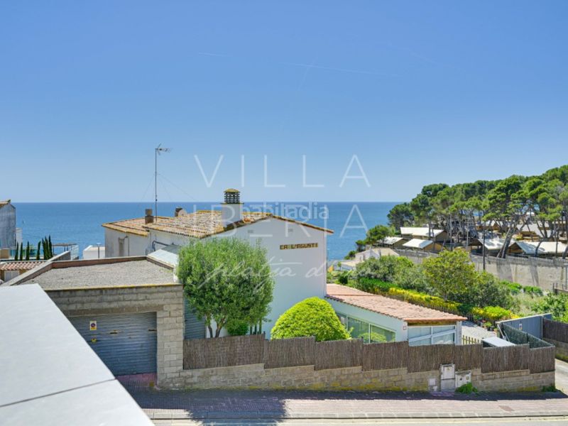 Foto 1a523bcb-9529-49a8-9a50-481ab7a4619a. Casa a calle codolar d'en gotes (des) 1 a La Fosca - Cala Margarida Palamós