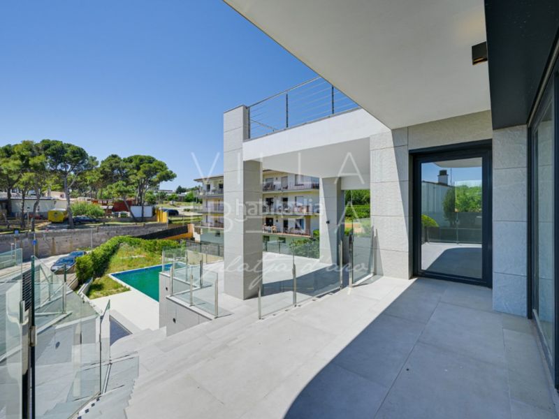 Foto b8a0e995-38f3-454a-933e-1b600e3751e0. Casa a calle codolar d'en gotes (des) 1 a La Fosca - Cala Margarida Palamós