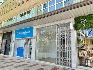 Local Comercial en Avenida castell d'aro 37. Local de 120 m2 en el centro de platja daro buena oportunidad pa