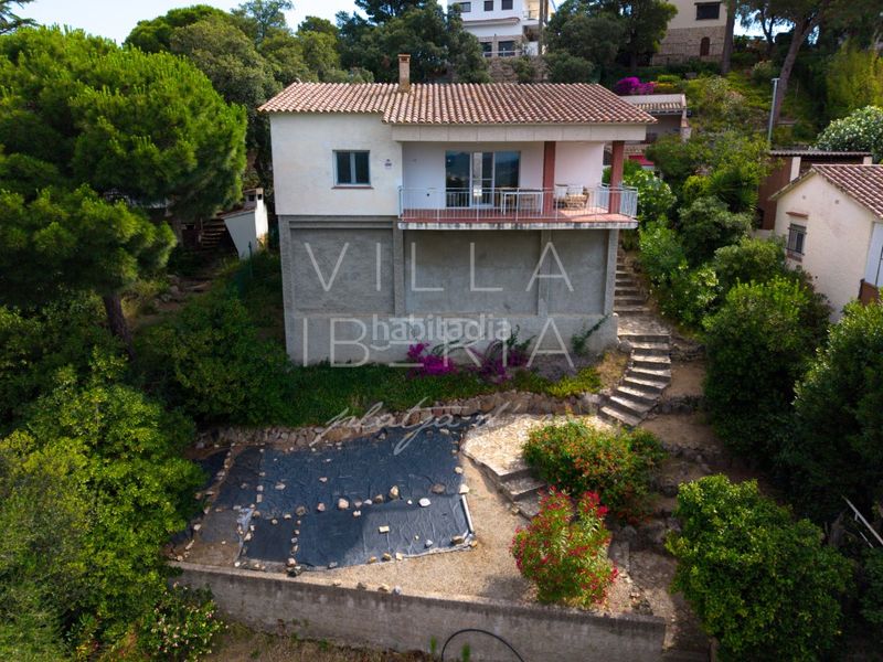 Foto cc85ee1b-6e56-4328-8d7f-aa5ef281aa41. Casa a passeig amatista 11 a Los Pinos-Politur Platja d´Aro