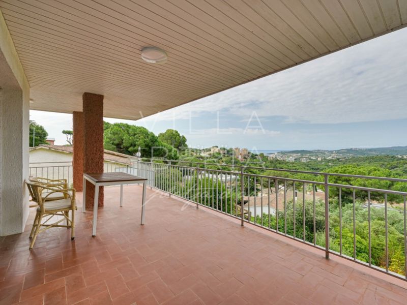 Foto d7366d86-d3be-4ec2-b4d6-2dae16a0f380. Casa a passeig amatista 11 a Los Pinos-Politur Platja d´Aro