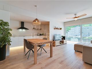 Apartament a Avenida catalans universals dels 8. Impecable apartamento en port daro con vista a la marina