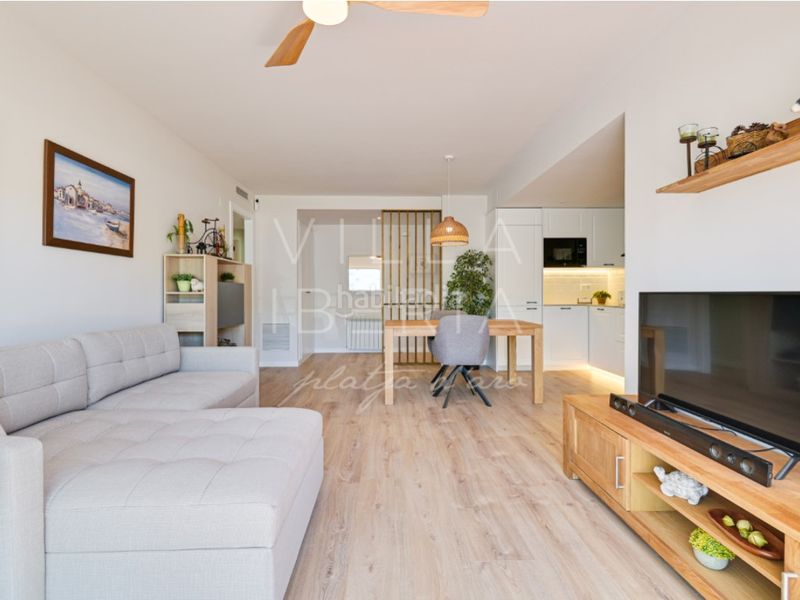 Foto 3d916f7e-99c6-4567-afd5-c5820e73723c. Apartamento en avenida catalans universals dels 8 impecable apartamento en port daro con vista a la marina en Platja d´Aro