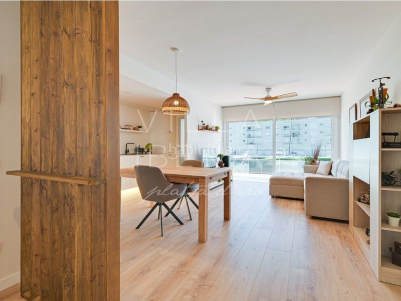 Foto 6be78c27-6ff9-4858-9471-77e5754fe86e. Apartamento en avenida catalans universals dels 8 impecable apartamento en port daro con vista a la marina en Platja d´Aro