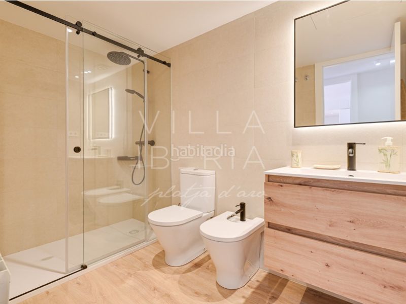 Foto db2321e7-8cca-4e37-b14a-e646ef9658e8. Apartamento en avenida catalans universals dels 8 impecable apartamento en port daro con vista a la marina en Platja d´Aro