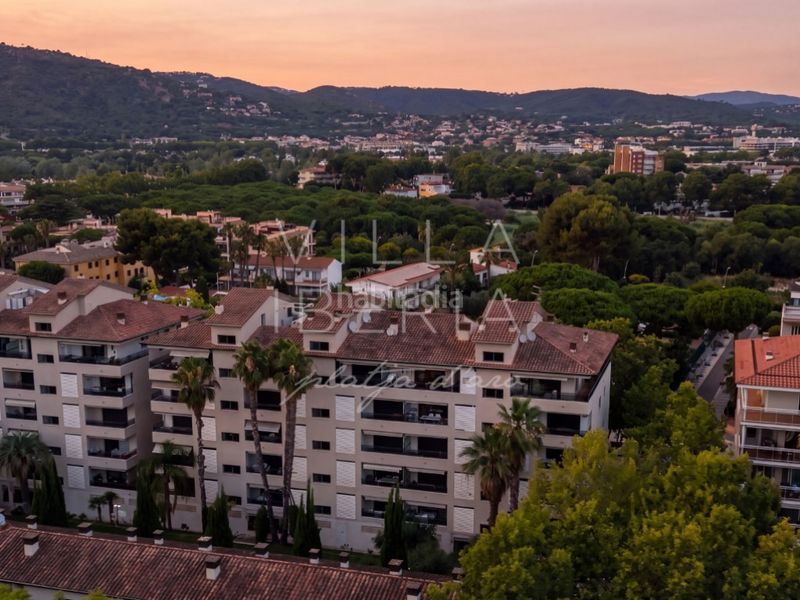 Foto 7110a8c1-2de2-49eb-8c0f-f716e65f05c4. Apartamento en avenida verona i terol 14 exclusivo ático en port daro en Platja d´Aro
