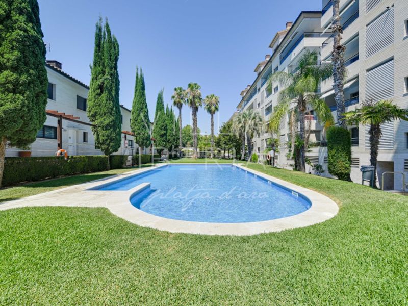 Foto e7e1039b-73ac-46a0-91fa-08a923022be3. Apartamento en avenida verona i terol 14 exclusivo ático en port daro en Platja d´Aro