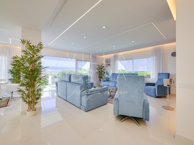 Foto 9d100fe2-187e-4e4a-a49f-32fbe7d58643. Casa en calle sant narcis 9 villa renovada con piscina, vistas al mar y excelente ubicación cerca del centro en Platja d´Aro
