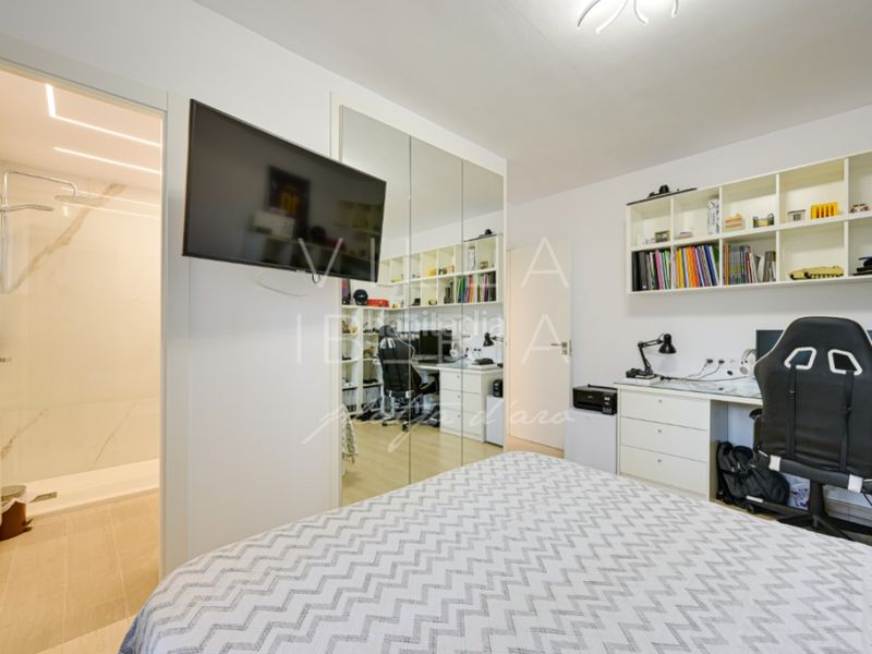 Foto 9f86ab72-8188-45a7-b87a-b7b8346385f3. Casa en calle sant narcis 9 villa renovada con piscina, vistas al mar y excelente ubicación cerca del centro en Platja d´Aro