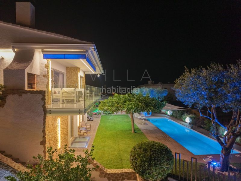 Foto b8a92794-36f1-4136-88bf-946de9495767. Casa en calle sant narcis 9 villa renovada con piscina, vistas al mar y excelente ubicación cerca del centro en Platja d´Aro