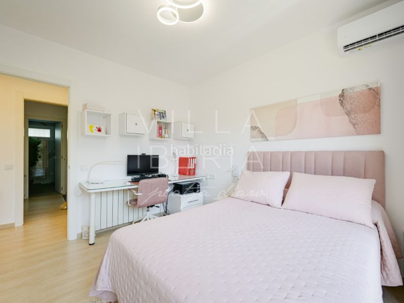 Foto cf36945a-4799-4383-a8fc-46e1592a3c78. Casa en calle sant narcis 9 villa renovada con piscina, vistas al mar y excelente ubicación cerca del centro en Platja d´Aro