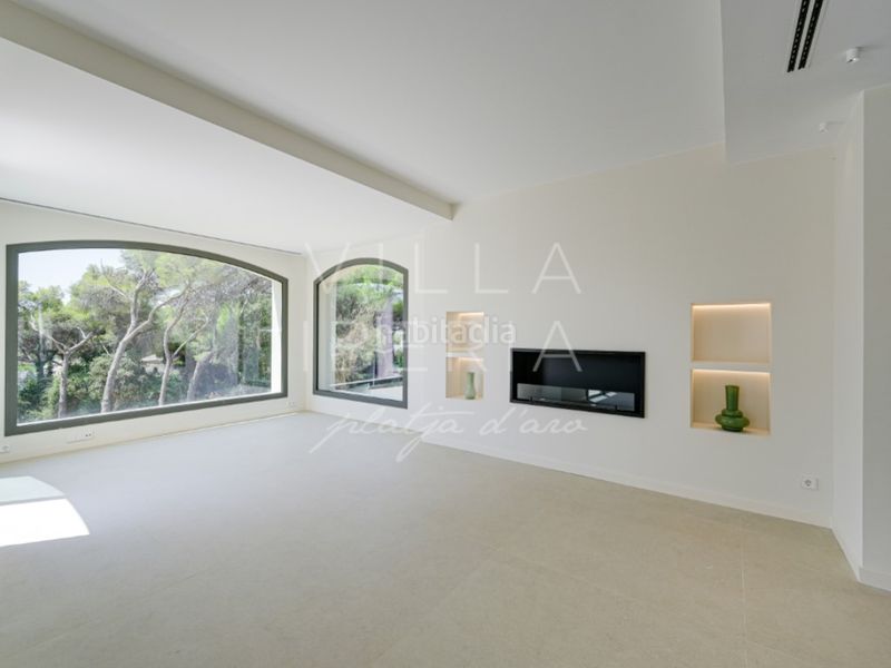 Foto 064d9497-4306-4422-9f5b-06166cedf55f. Casa en calle gaziel 6 elegante villa clásica reformada con vistas al mar y ubicación privilegiada en Platja d´Aro