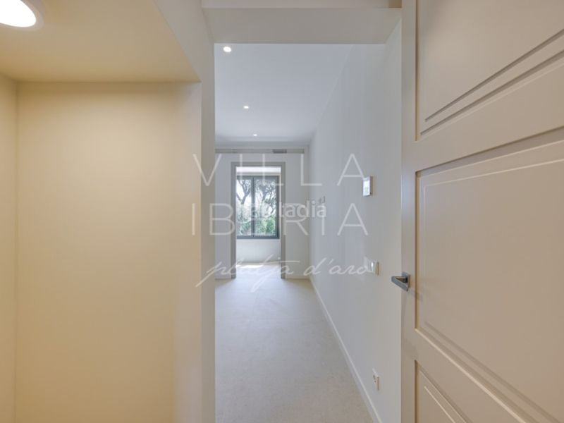 Foto 094c1fd6-d763-44bd-a424-6bba393febf8. Casa en calle gaziel 6 elegante villa clásica reformada con vistas al mar y ubicación privilegiada en Platja d´Aro