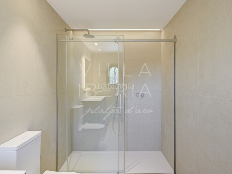 Foto 6b5c5641-cc88-422d-995a-efee05777c40. Casa en calle gaziel 6 elegante villa clásica reformada con vistas al mar y ubicación privilegiada en Platja d´Aro