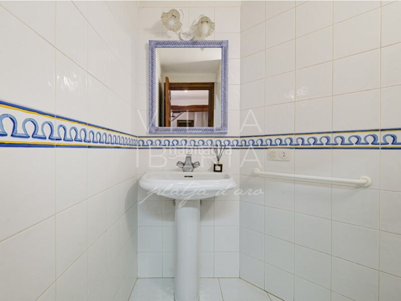 Foto 4f2cbc09-26f4-4499-b4c2-9a52e87f6aef. Casa en avenida de la costa brava 118 villa de carácter en Golf Costa Brava, con amplios espacios y un excelente potencial de actualización en Santa Cristina d´Aro