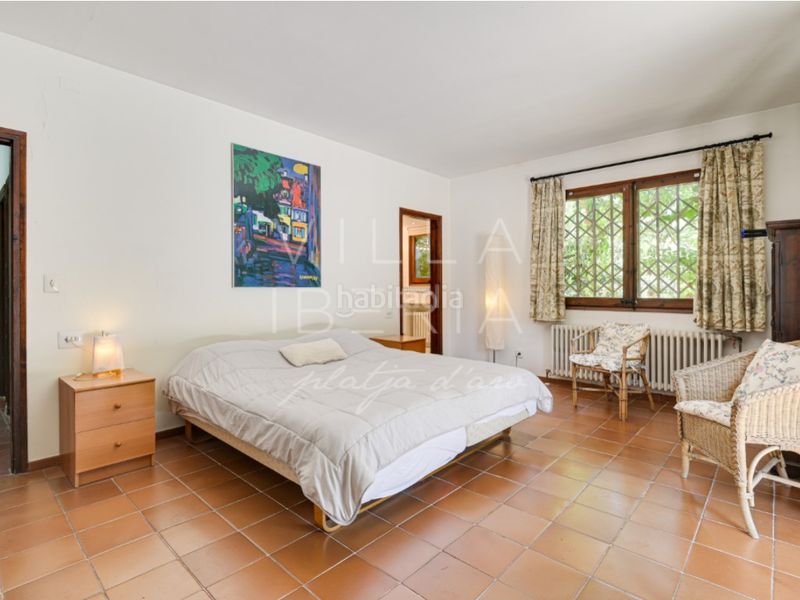 Foto cb523ff8-dfd0-41ec-98e2-666ef1f8fe37. Casa en avenida de la costa brava 118 villa de carácter en Golf Costa Brava, con amplios espacios y un excelente potencial de actualización en Santa Cristina d´Aro
