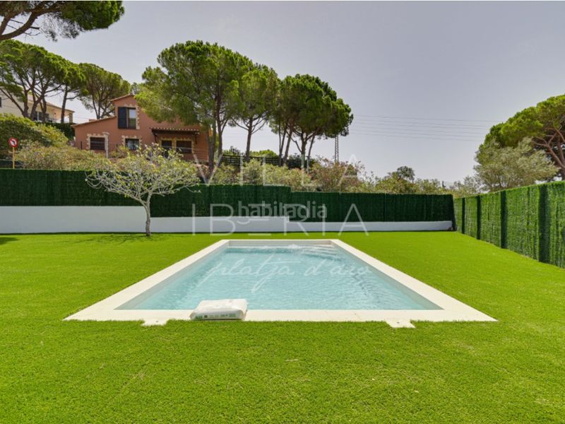 Foto ec5b24ff-2f90-4a8a-8137-c8c542755c5e. Casa amb aparcament piscina a Los Pinos-Politur Platja d´Aro
