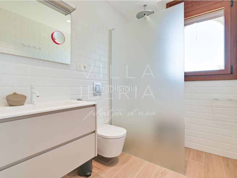 Foto abf61cd6-71ee-4f25-935b-6d5c2a8b0056. Casa a calle palmeres 23 a Urbanitzacions Platja d´Aro