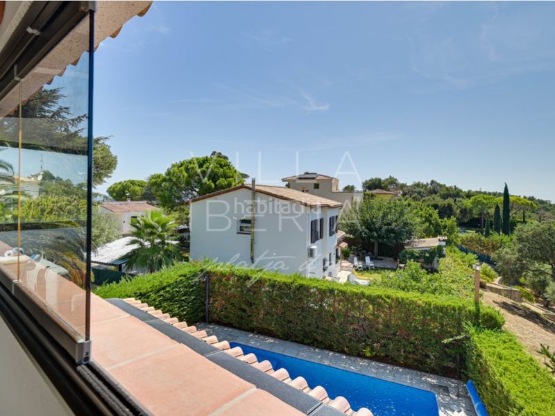 Foto f9fa6985-4114-4894-9d8d-9843b4969634. Casa a calle palmeres 23 a Urbanitzacions Platja d´Aro