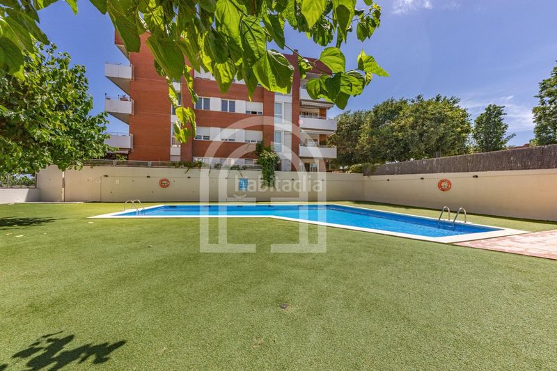Foto 911a76c4-b6e5-4e6d-b842-4c4abffa00a4. Pis amb aparcament piscina a Montgat