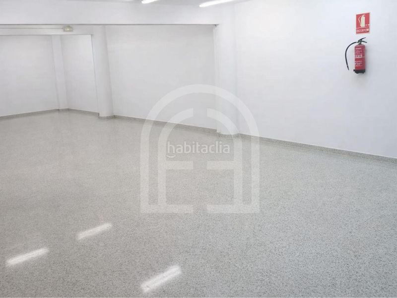 Foto 7ad9b197-6d0a-4ecd-89b2-3a63f25122e0. Local comercial a Centre Mollet del Vallès