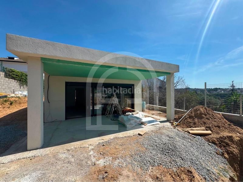 Foto 91b1d03e-71a6-443b-a578-68c8577bdecb. Casa amb aparcament a Lliçà d´Amunt