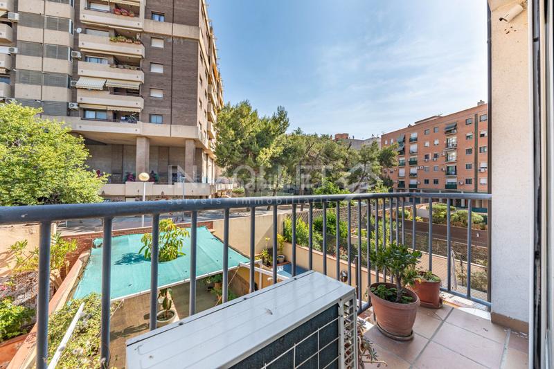 Foto 5892dd82-819e-4099-9d4f-316ce4d95e5d. Semi detached house with fireplace heating parking in Mollet del Vallès