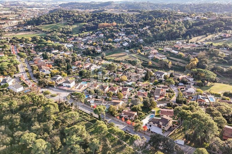 Foto dcd57d25-f6e6-461d-b51b-055d1e319858. Haus mit parking pool in Lliçà d´Amunt