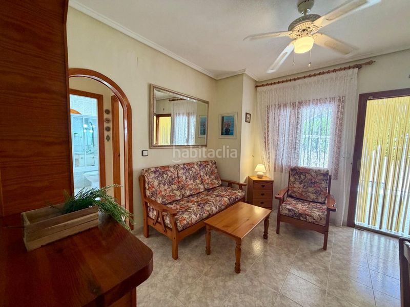 Foto bf0c4dde-7f28-474e-bbe0-f1783fef3eba. Casa adossada a calle moncayo 27 a Los Balcones-Los Altos Torrevieja
