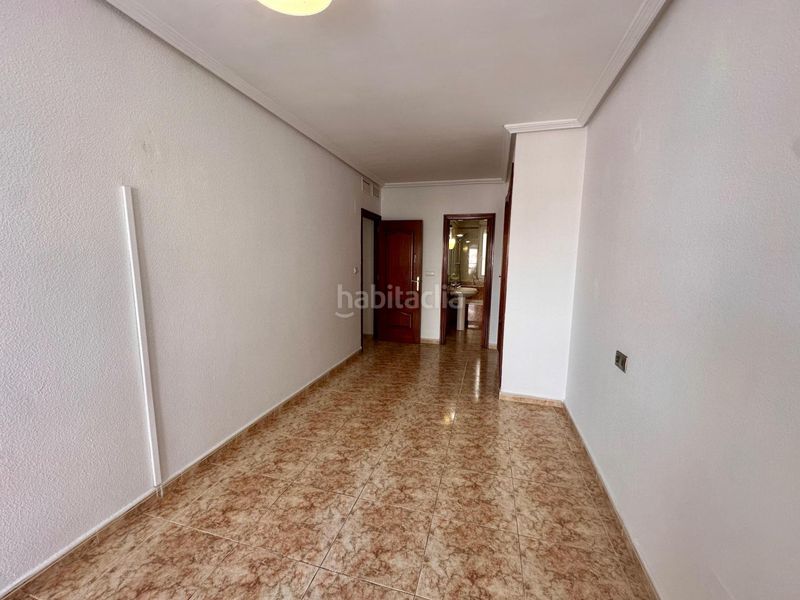 Foto df4aff88-49b0-4add-8885-187ce665654d. Apartament a Puerto Deportivo Torrevieja