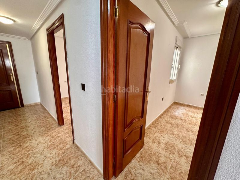 Foto ed94b26b-4147-4a99-bee2-ce0019bd66cb. Apartament a Puerto Deportivo Torrevieja