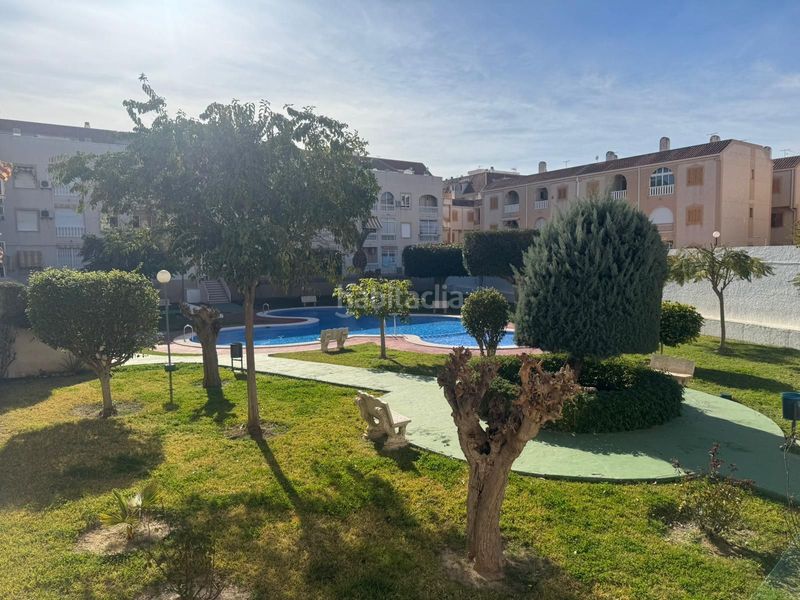 Foto 2c28eb6c-a1d2-4120-ae6f-efef9b05088a. Apartament amb piscina a El Acequión Torrevieja