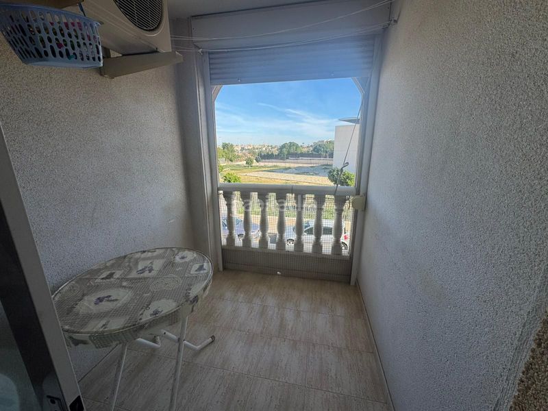 Foto 3a99bb0c-65c7-4fc3-af6c-179cc157c5d5. Apartament amb piscina a El Acequión Torrevieja
