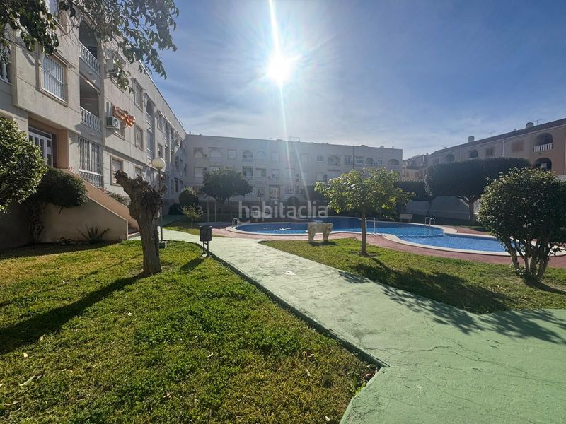 Foto b2ce96a6-6109-4dde-9554-ff923d2c146e. Apartament amb piscina a El Acequión Torrevieja