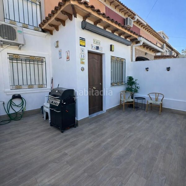 Foto f756d7dd-26a3-4fbd-8c55-f7609689fdc1. Casa amb piscina a Zona Carrefour - Urbanizaciones Torrevieja