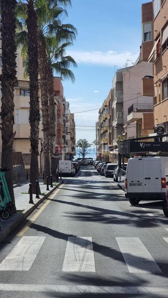 Foto 58eba01e-b4ea-4ce7-ad21-05e7e4d95129. Apartament amb piscina a Las Piscinas Naturales Torrevieja