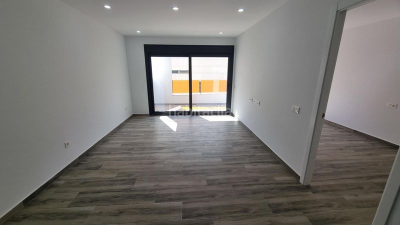 Foto 79eeb6fc-8562-40a6-b944-57786744ca1f. Apartament amb piscina a Las Piscinas Naturales Torrevieja