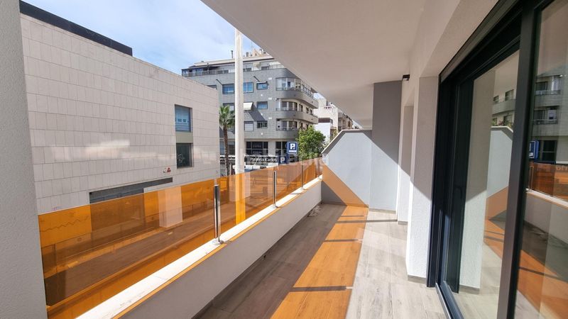 Foto b475e258-dca2-4841-8ae3-b58a70a77727. Apartament amb piscina a Las Piscinas Naturales Torrevieja