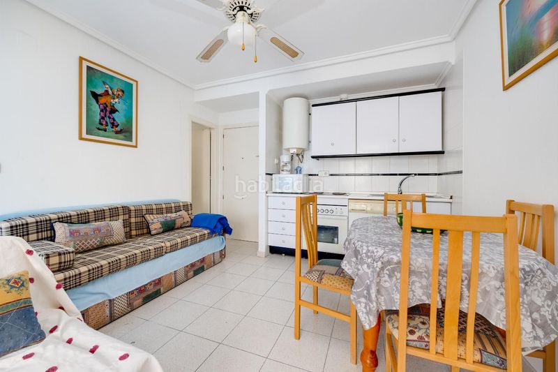 Foto 87fd0e03-2e8d-4ee5-934a-e776f2935b93. Apartament amb piscina a El Acequión Torrevieja