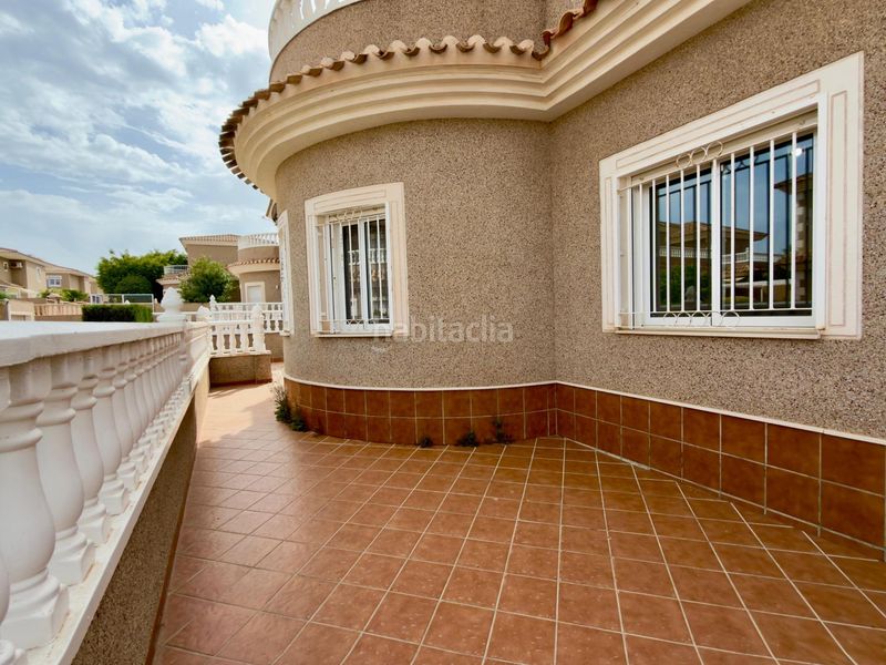 Foto 562f90b2-ef2e-422b-97f6-36b6a7905650. Xalet a calle veleta 14 a Los Balcones-Los Altos Torrevieja