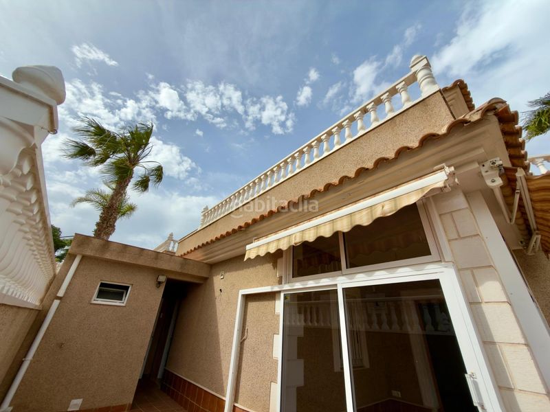 Foto ad8dc3aa-0b5b-4222-a81b-1557f8927244. Xalet amb aparcament piscina a Los Balcones-Los Altos Torrevieja