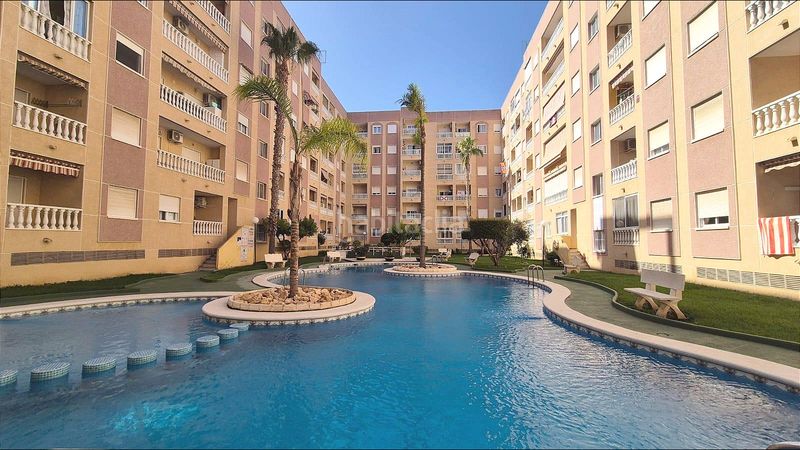 Foto 4547e6d3-3841-4808-be30-a90a78eb187e. Estudi amb piscina a Parque de las Naciones Torrevieja