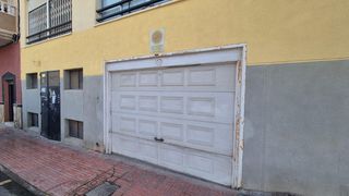 Autoparkplatz  Calle los gases. Garaje  cerrado   muy amplio en torrevieja
