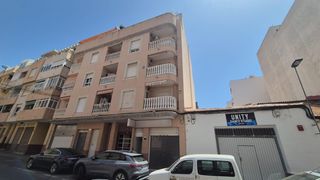 Car parking in El Molino. Cansado de dar vueltas para aparcar en torrevieja?
