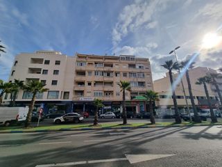 Apartament  Calle apolo. Descubre tu nuevo hogar en el corazón de torrevieja!   apartamen