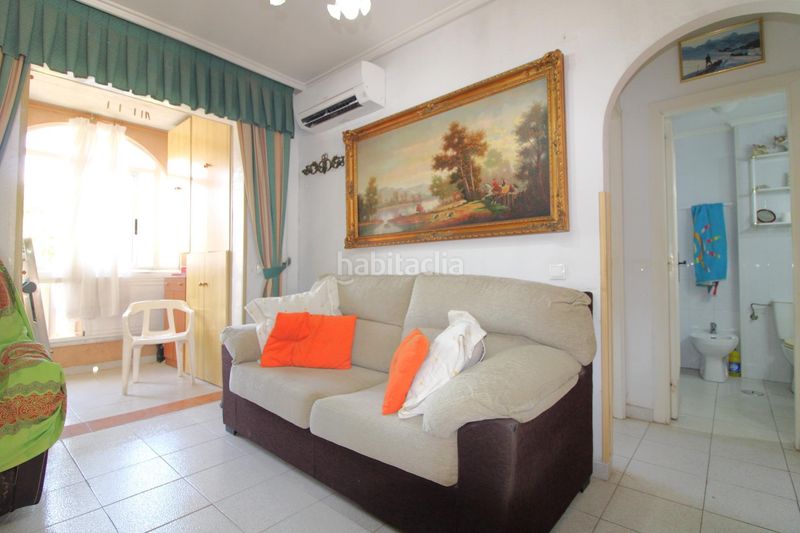 Foto 02edb0a2-e22b-4d16-ab17-0dd7b7c9f3d3. Apartament amb aparcament piscina a La Veleta Torrevieja