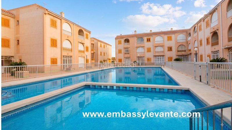 Foto 31f22058-70f3-4c0e-aaa4-9461b245c29e. Apartament amb aparcament piscina a La Veleta Torrevieja