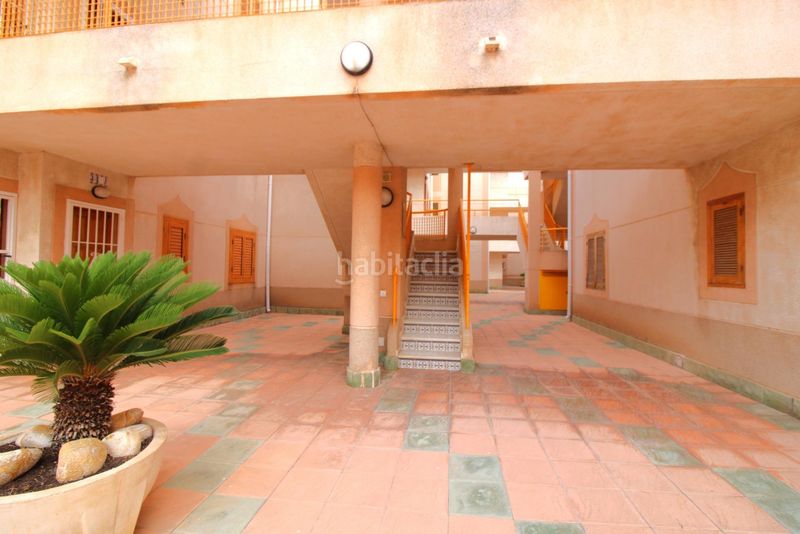 Foto b96f9f60-7d6b-4c01-89e2-647c1a1d1e72. Apartament amb aparcament piscina a La Veleta Torrevieja