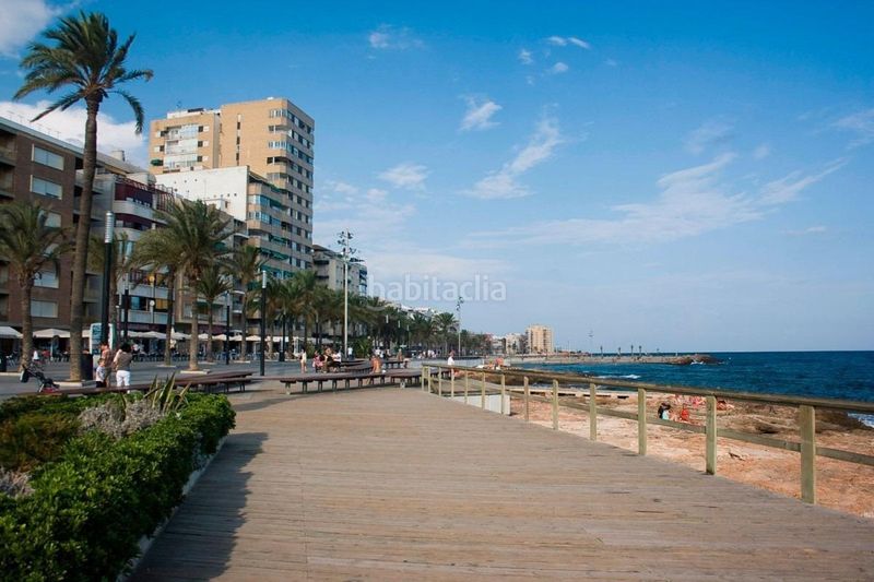 Foto d3d6b441-8a9c-4d00-b027-286fb6a638e6. Apartament amb aparcament piscina a La Veleta Torrevieja