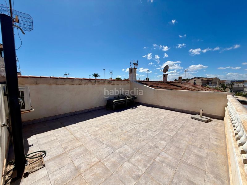 Foto e09bd95c-c4ea-4460-8ce2-a8ef7bc88f18. Chalet in Los Europeos Torrevieja